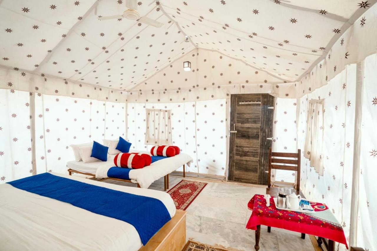 Kai Kabila Desert Camp Sam Luaran gambar
